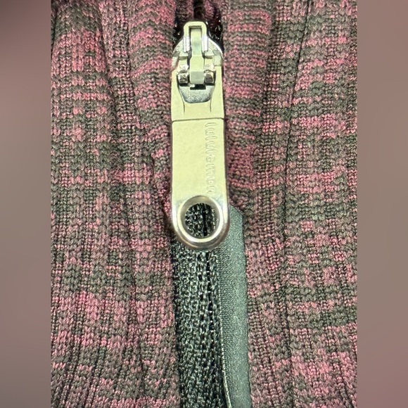 Lululemon Men’s Athletica Burgundy Quarter-Zip Pullover-Large - Picture 3 of 5